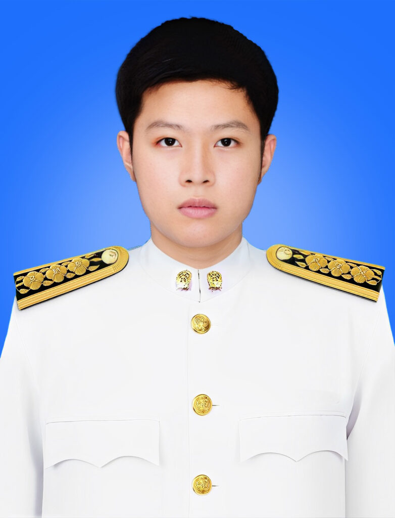 นายเมธาวิวัฒน์ มงคลโคตร